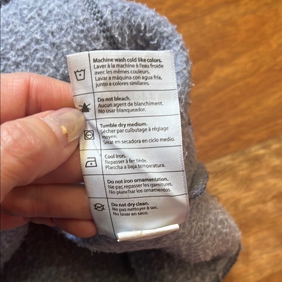 EUC Carhartt Relaxed Fit Hoodie - Picture 14 of 14